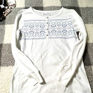 Eddie Bauer crewneck shirt